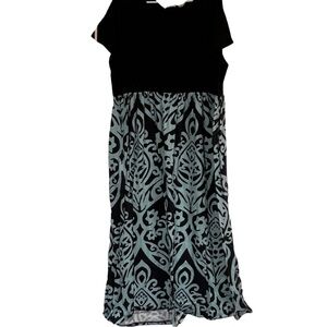 Elegant Black and Blue Patterned Maxi Dress